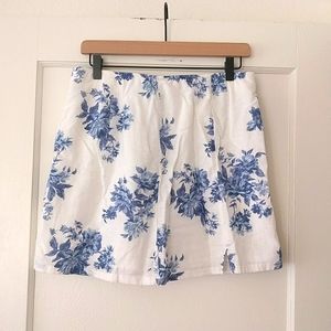 American Eagle floral skirt, M
